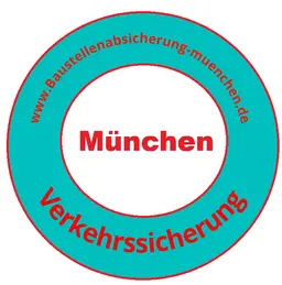 Das Halteverbot zur Baustellenbelieferung in München ist eine spezielle Regelung, die es ermöglicht, bestimmte Bereiche vorübergehend für das Halten und Parken von Fahrzeugen zu sperren, um die Anlieferung von Materialien und Geräten zu Baustellen zu erleichtern. Diese Regelung ist besonders wichtig, um sicherzustellen, dass Baustellen effizient und ohne Verzögerungen versorgt werden können, während gleichzeitig die Verkehrssicherheit und der Verkehrsfluss in der Umgebung aufrechterhalten werden. Ein Halteverbot zur Baustellenbelieferung wird durch entsprechende Verkehrszeichen angezeigt, die klar darauf hinweisen, dass das Halten in diesem Bereich nicht gestattet ist. Diese Schilder sind oft mit zusätzlichen Informationen versehen, die den Zeitraum angeben, in dem das Halteverbot gilt, sowie gegebenenfalls Ausnahmen für bestimmte Fahrzeuge, wie beispielsweise Lieferwagen oder Baustellenfahrzeuge. Um ein Halteverbot zur Baustellenbelieferung in München einzurichten, muß eine Genehmigung bei der zuständigen Behörde beantragt werden. Dabei muß dargelegt werden, warum das Halteverbot notwendig ist und wie lange es in Kraft sein soll. Das Ordnungsamt prüft den Antrag und kann gegebenenfalls Auflagen erteilen, um sicherzustellen, dass die Auswirkungen auf den Verkehr und die Anwohner minimiert werden. Insgesamt trägt das Halteverbot zur Baustellenbelieferung dazu bei, dass Baustellen effizient betrieben werden können, ohne den Verkehr unnötig zu behindern oder die Sicherheit der Verkehrsteilnehmer zu gefährden.